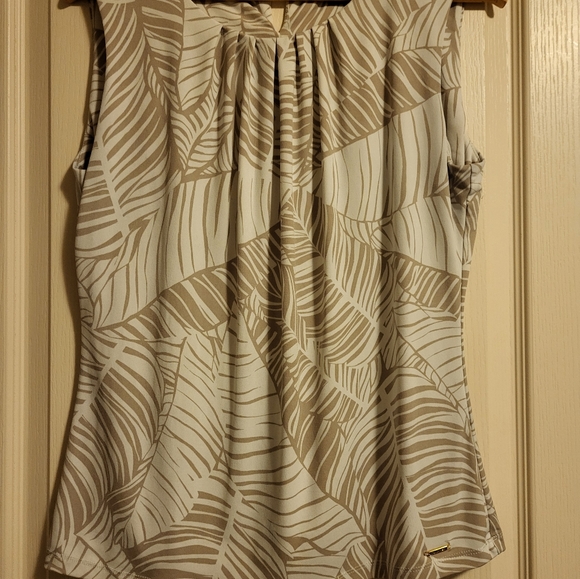 Calvin Klein Sleeveless top - Picture 1 of 3